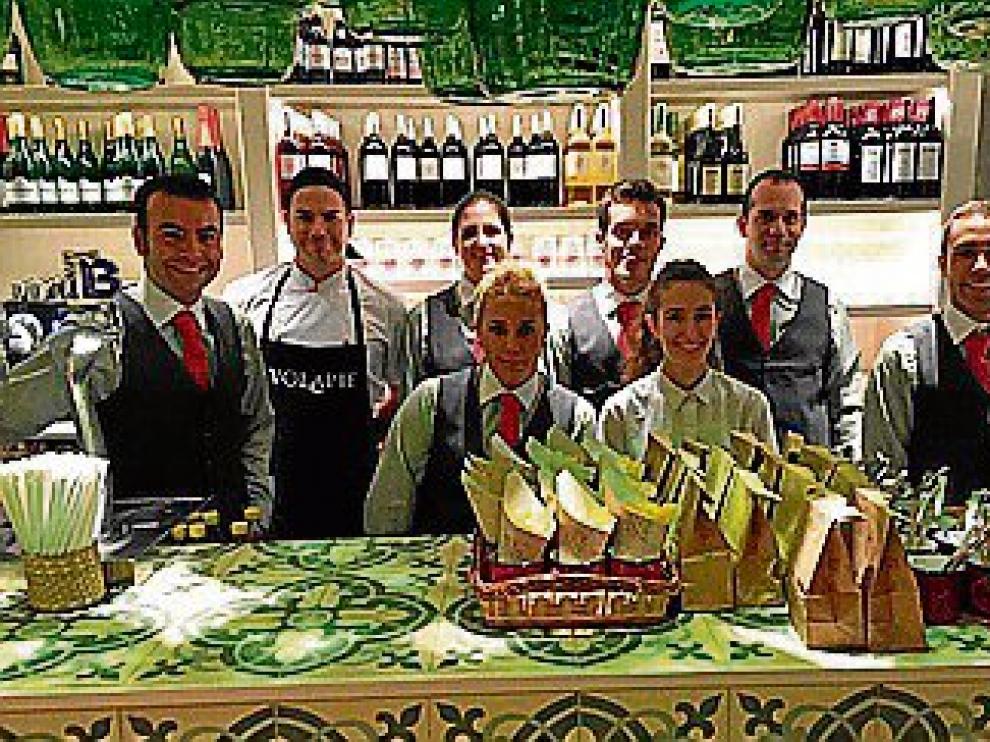 Equipo del nuevo local de La Taberna del Volapié de Zaragoza