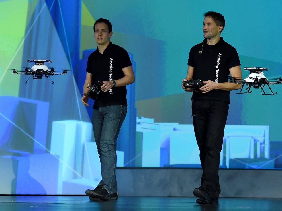 Los drones para las "selfies" aéreas despegan en la feria electrónica de consumo CES