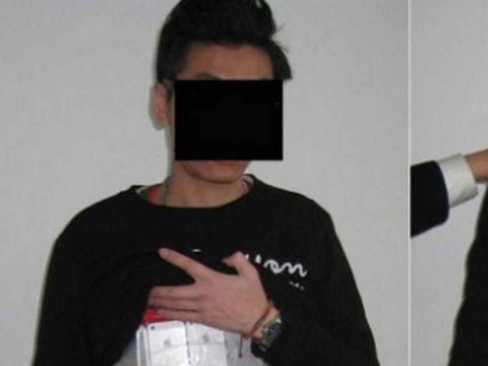 Un joven intenta cruzar la frontera con 94 iPhones sujetos con cinta adhesiva al cuerpo