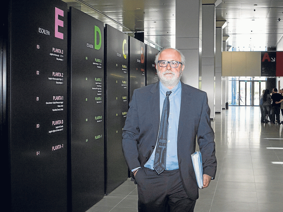 El exviceconsejero de Obras Públicas Carlos Esco en su última visita a los juzgados