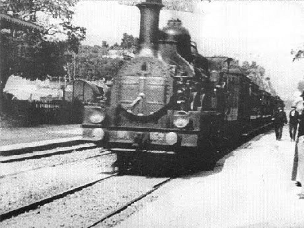 Fotograma de ' La llegada de un tren a la estación'