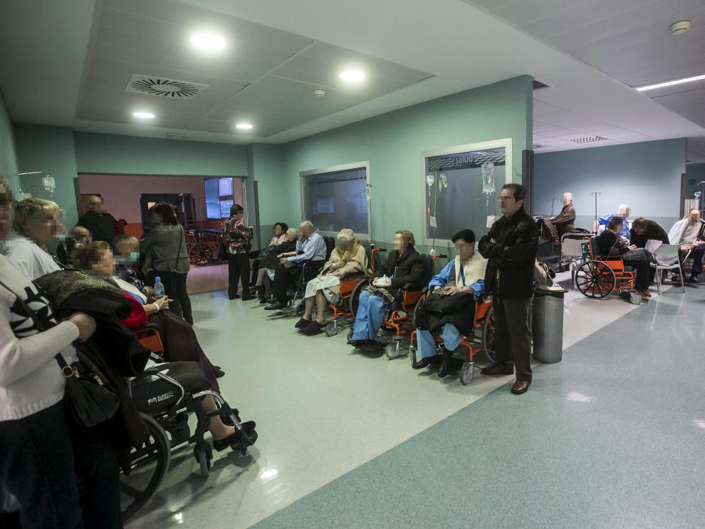 Durante la mañana, las urgencias de del Hospital Miguel Servet estuvieron a rebosar