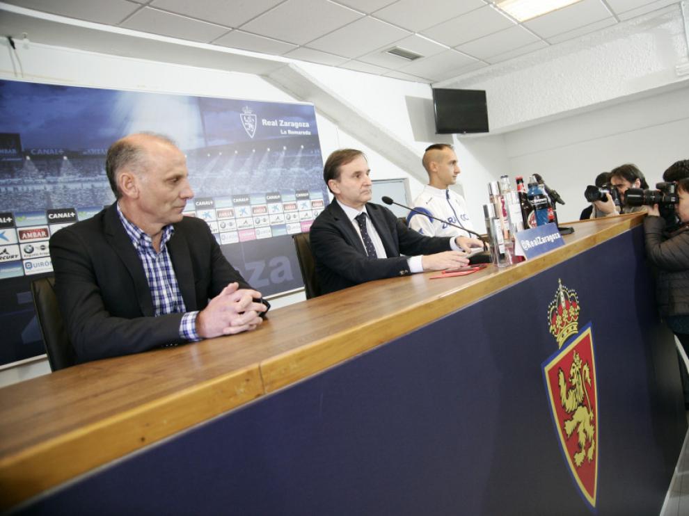 Martín González, Iribarren e Insa, en la presentación