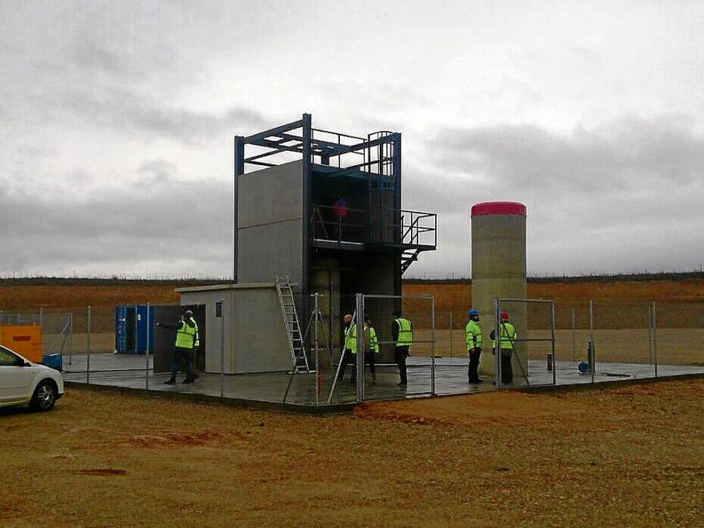 ha Centro de ensayos. La empresa Payload Aerospace ha terminado la obra civil de una plataforma de ensayos de 567 metros cuadrados y una zona de control en el aeropuerto de Teruel, en la foto.