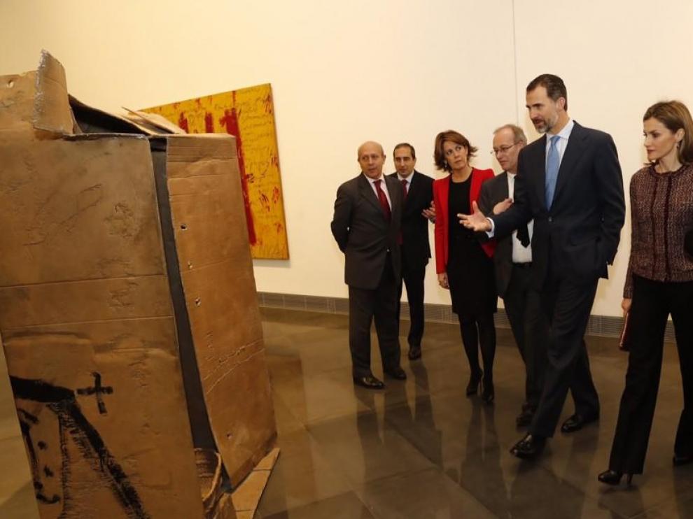 Los Reyes inauguran el Museo de la Universidad de Navarra