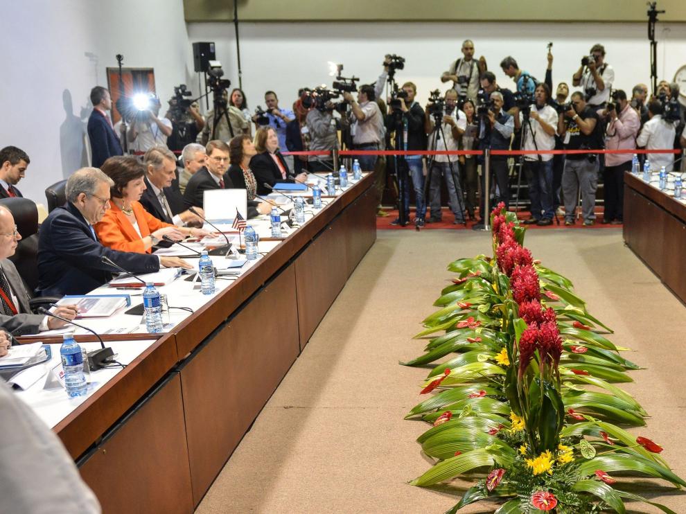 Primera sesión de las coonversaciones oficiales entre Estados Unidos y Cuba