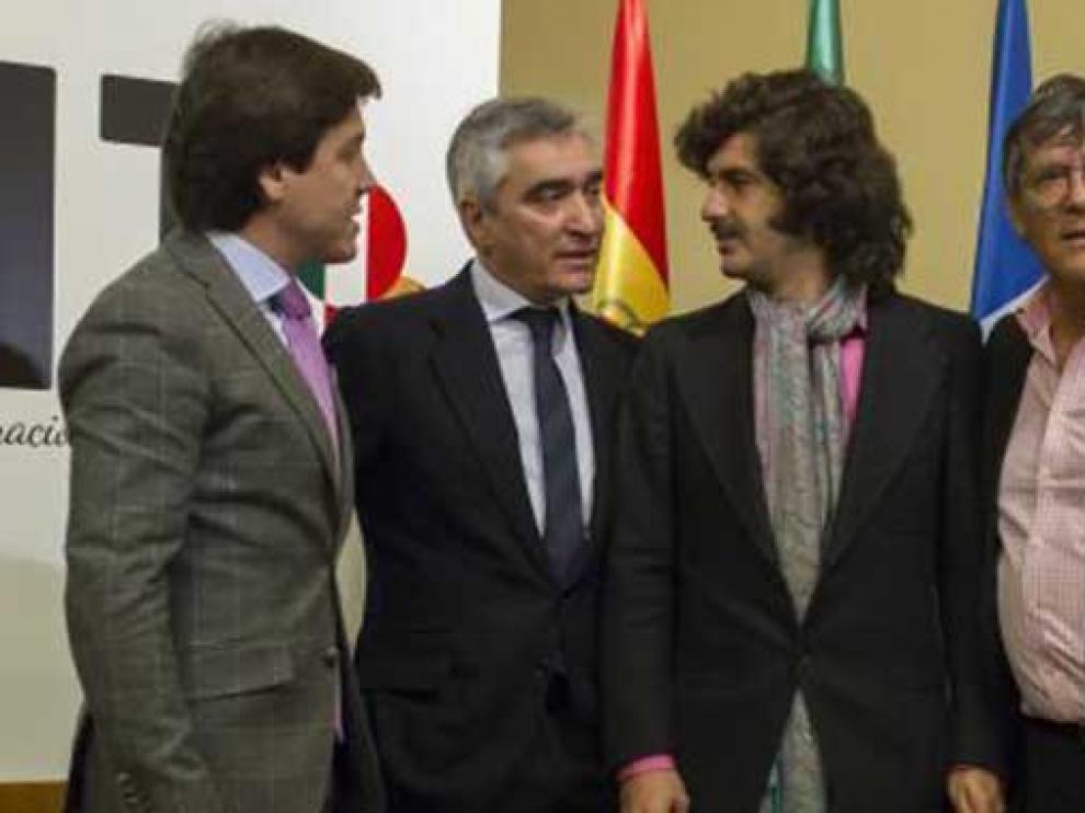 Presentación de la fusión de los empresarios.