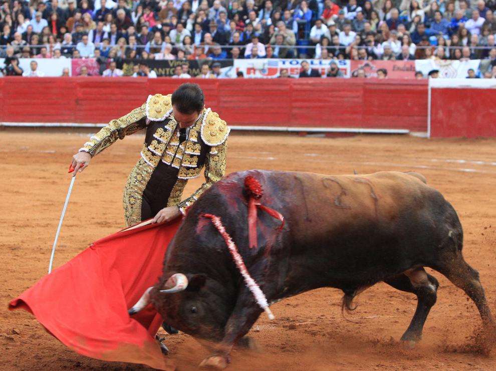 El diestro, en una faena en México, el pasado día 18.