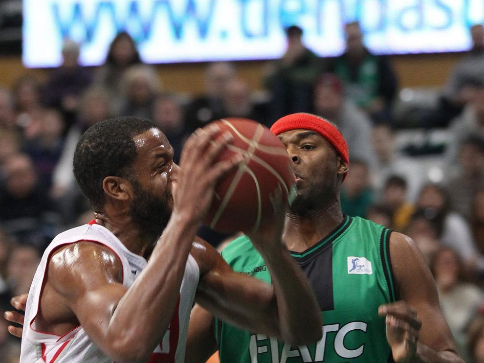 El CAI cae ante el Joventut en un partido de escasa calidad