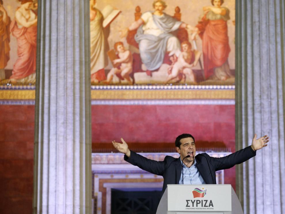 Tsipras celebra la victoria ante sus simpatizantes