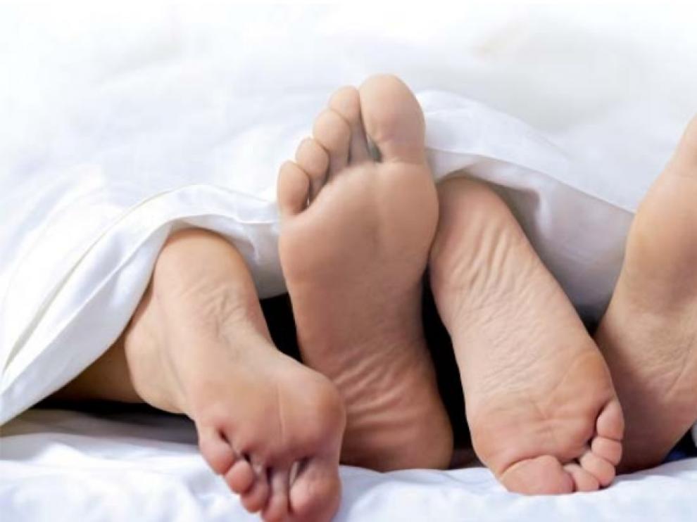 Debido al dolor causado por la curvatura de pene y la dificultad para mantener relaciones, la insatisfacción creada en la pareja "puede ayudar a que el hombre busque ayuda en un experto en salud sexual".