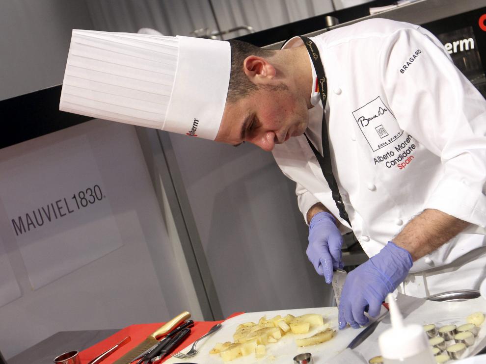 El chef español Alberto Moreno, durante la final del concurso de cocina Bocuse d'Or.