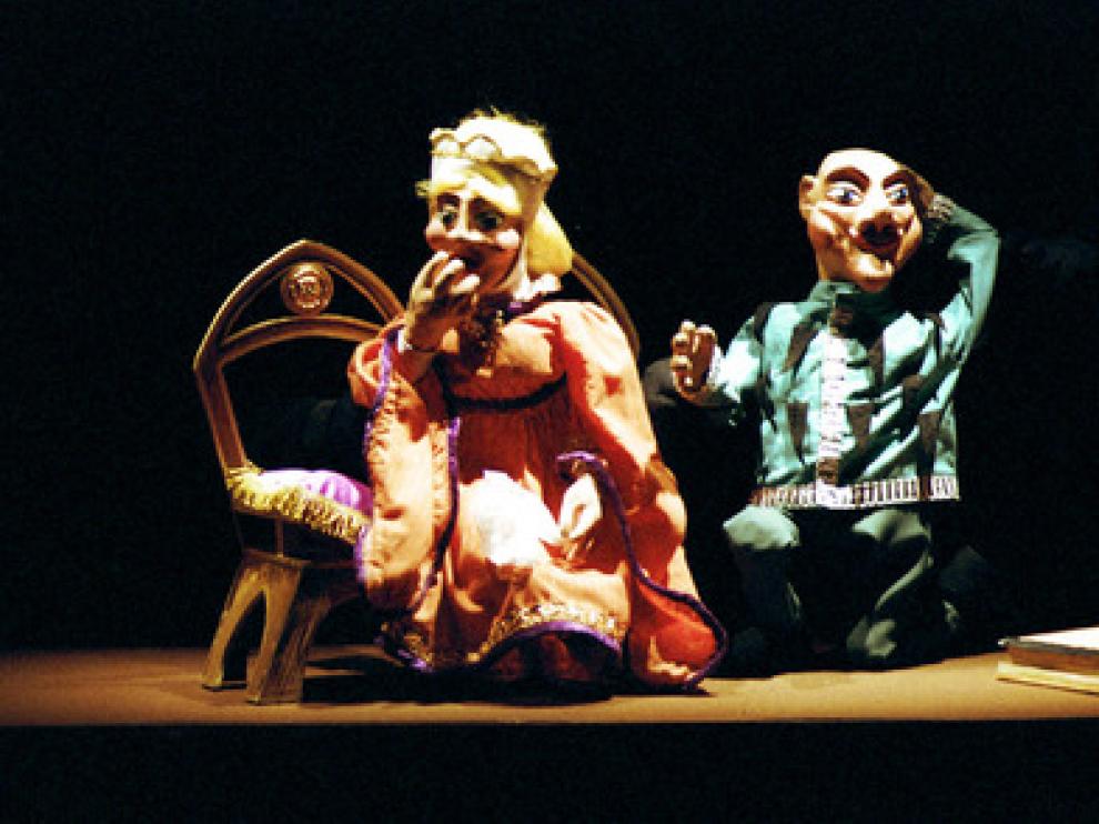 Pelegrín regresa al Teatro Arbolé con su obra de títeres 'El caballero encantado'