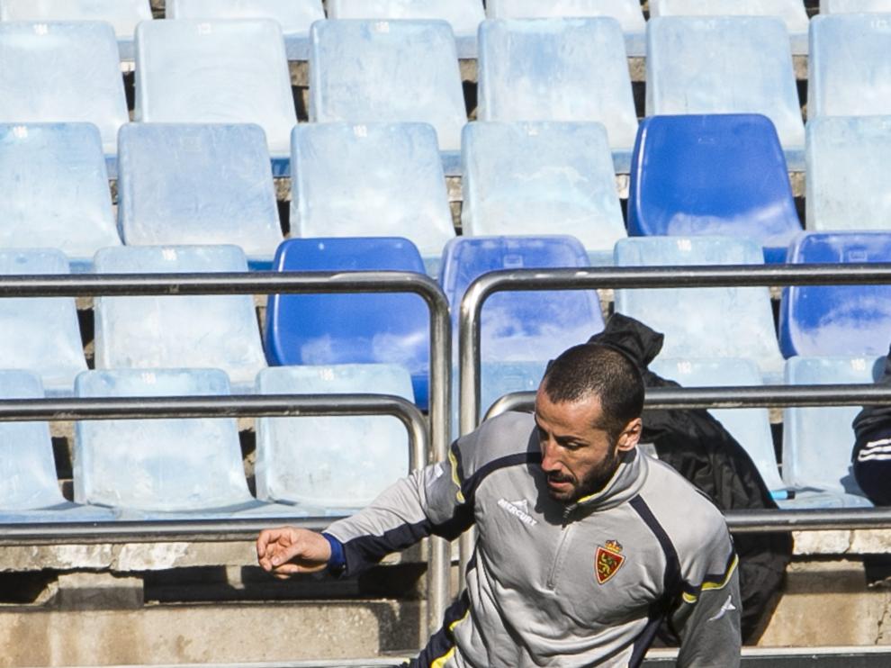 Mario durante un entrenamiento en La Romareda (Archivo)
