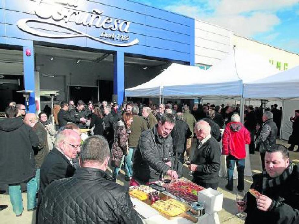 Aperitivo en La Coruñesa con motivo de la inauguración.