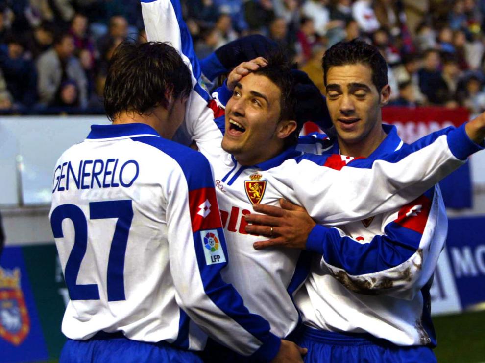 Villa celebra su gol en la última victoria del Real Zaragoza en El Sadar