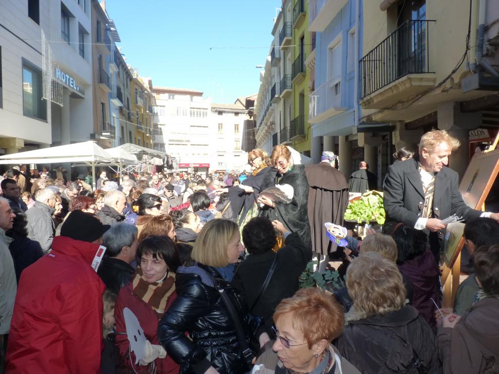 Candelas, caretas y stands con cientos de productos en la tradicional Feria de la Candelera