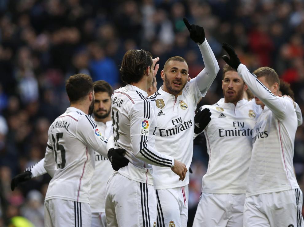Benzemá celebra uno de sus tantos