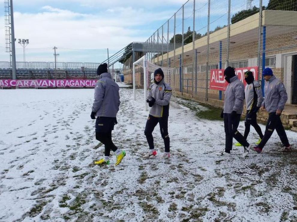 La nieve ha sido la protagonista del entrenamiento del Real Zaragoza
