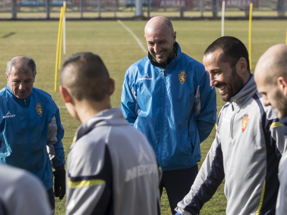 Popovic y sus jugadores, en un entrenamiento