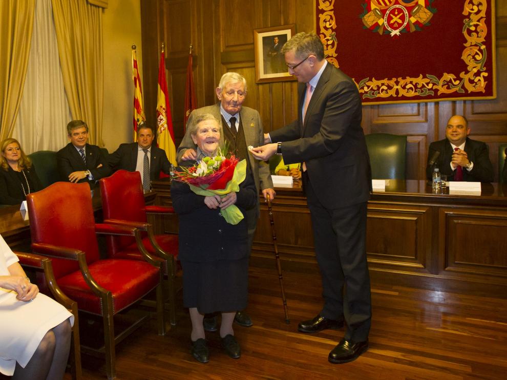El Pastor de Andorra y su mujer recibieron la medalla de platino