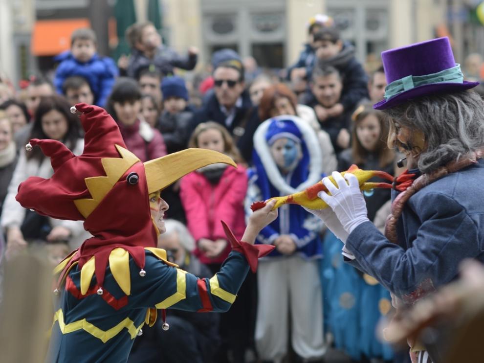 Carnaval infantil en la plaza del Pilar
