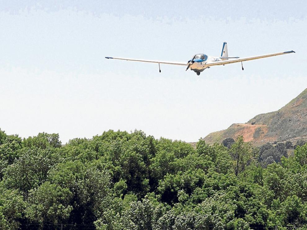 http://www.heraldodesoria.es/noticias/soria/2015/02/09/el_aerodromo_garray_acuerda_formacion_alumnos_kazajos_durante_seis_meses_338332_1521032.html