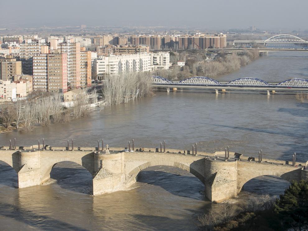 La CHE espera otra crecida del Ebro para el domingo, la tercera en tres semanas