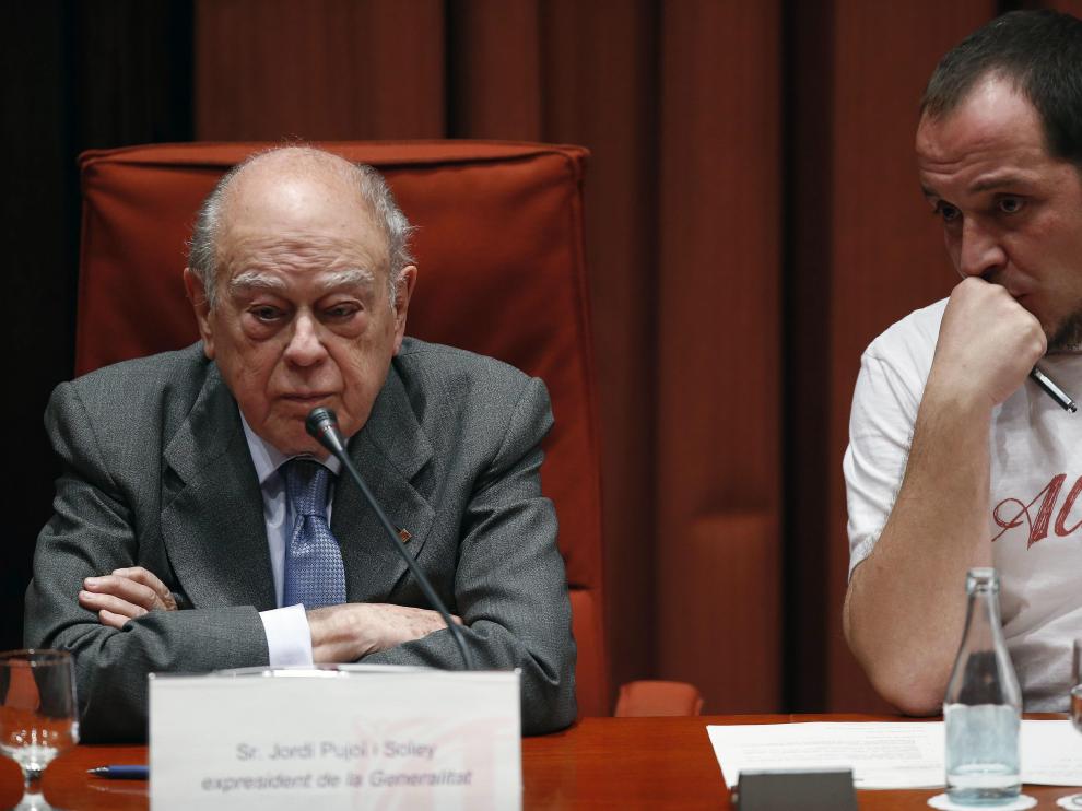 Pujol Ferrusola durante la comparecencia en la comisión del Parlament.