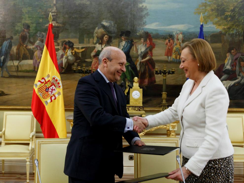 El ministro José Ignacio Wert y la Presidenta de Aragón, Luisa Fernanda Rudi