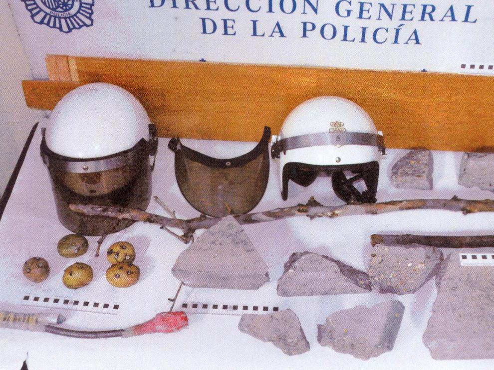 13 detenidos y 5 policías heridos tras una riña entre fascistas y antifascistas en Las Fuentes
