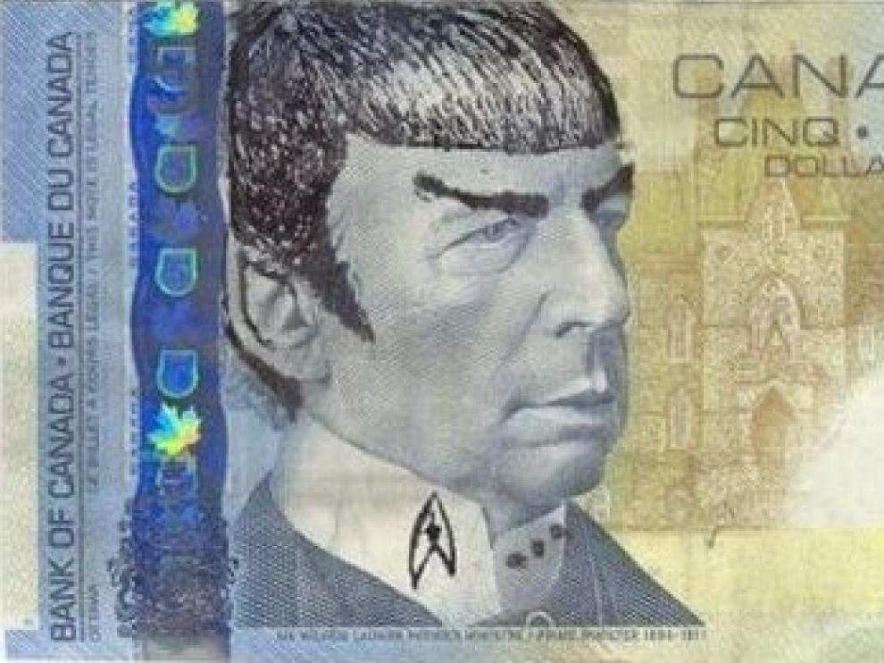 Un billete de cinco dólares canadienses