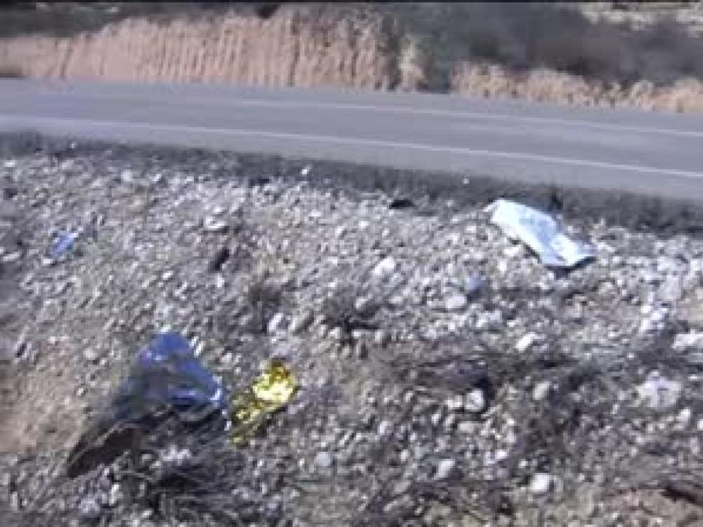 Restos de un accidente de tráfico mortal en Maella