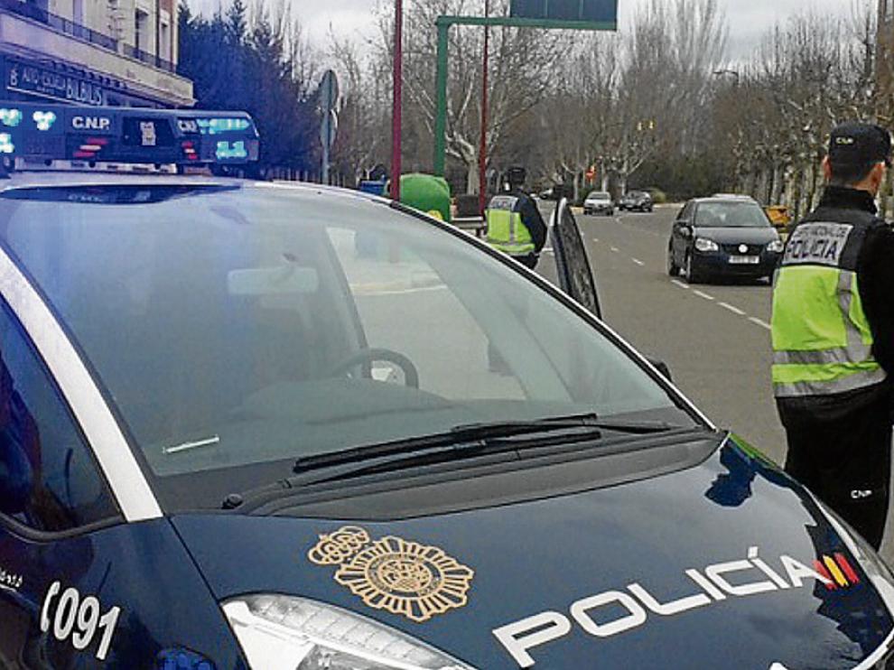 Control policial en el que se detuvo al presunto agresor y a su pareja en Calatayud.