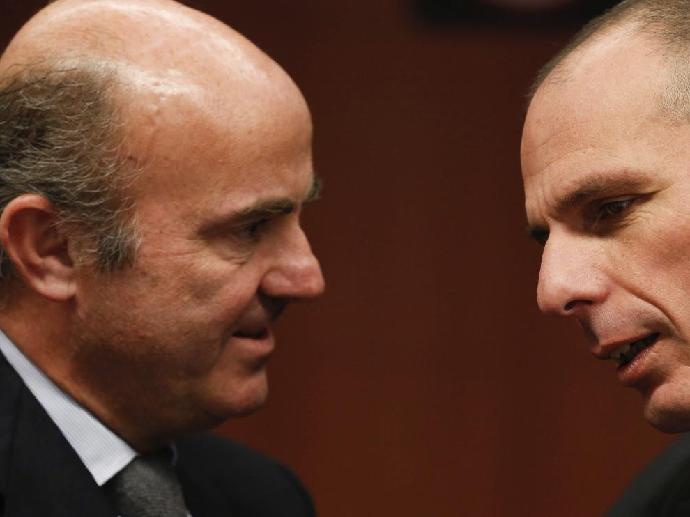 Guindos: "la posición de España hacia Grecia es constructiva pese a leyendas urbanas".