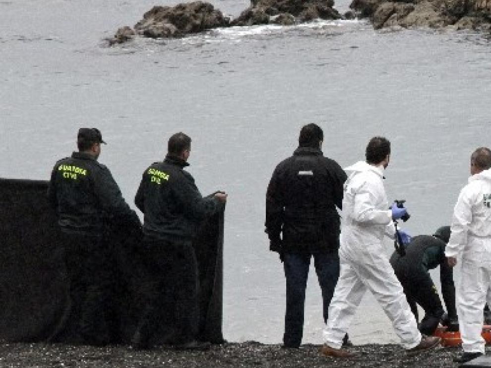 Recogida de cuerpos en la playa de El Tarajal de Ceuta