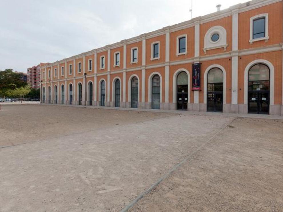 Los vehículos ya no podrán aparcar en la explanada situada junto a la Estación del Norte