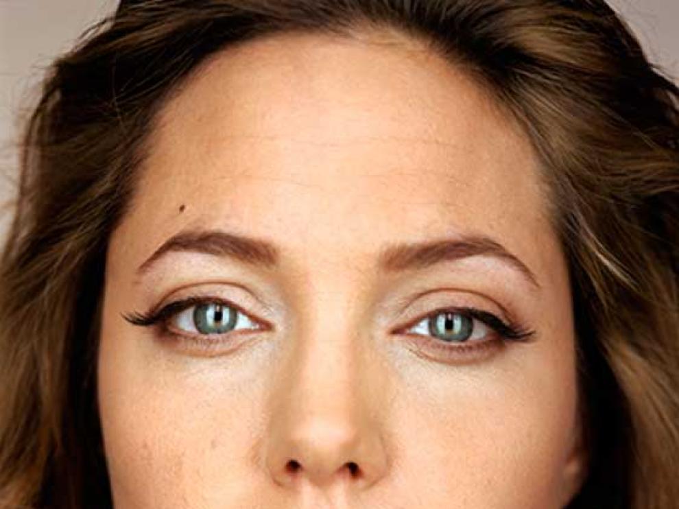 Angelina Jolie se extirpa los ovarios para reducir el riesgo de cáncer
