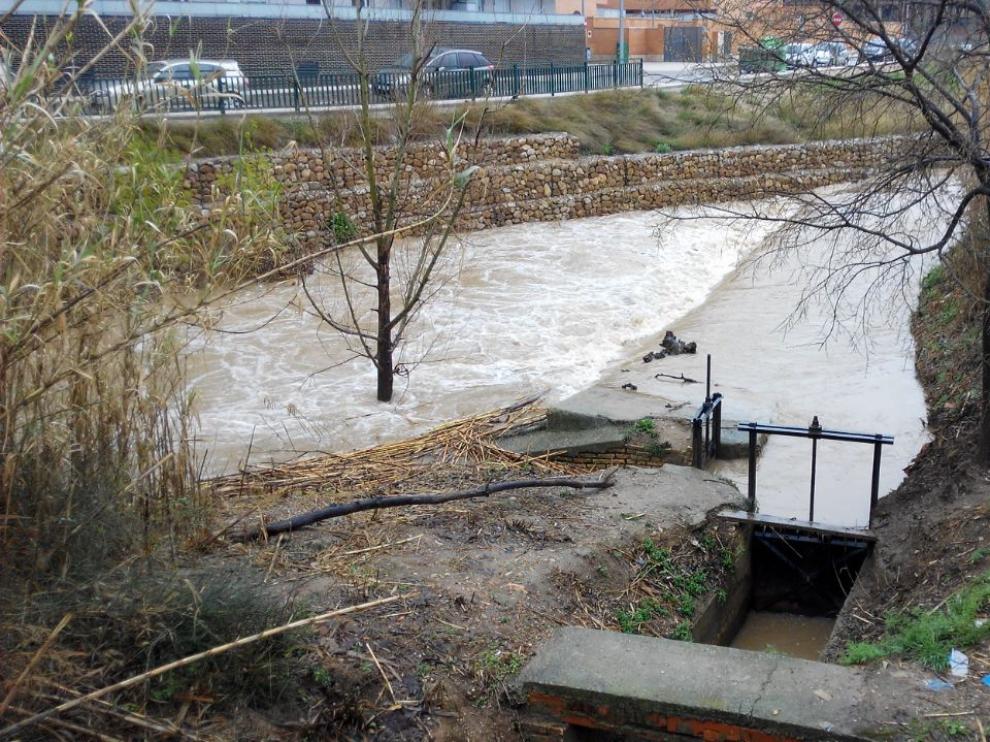 El río Huerva a su paso por Cuarte este martes