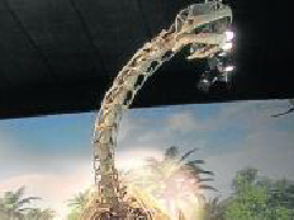 Esqueleto a tamaño natural de Turiasaurus riodevensis, en la sede de Dinópolis en Riodeva.