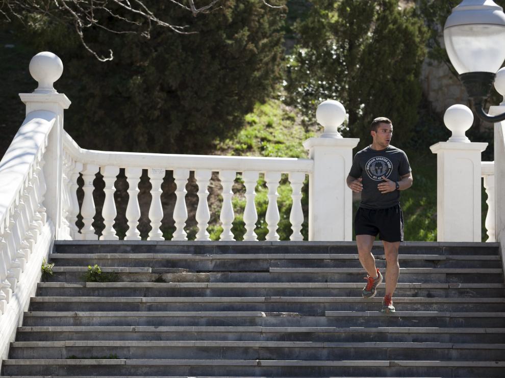 El Ayuntamiento admite que la escalinata del Batallador es «un peligro» y que urge repararla