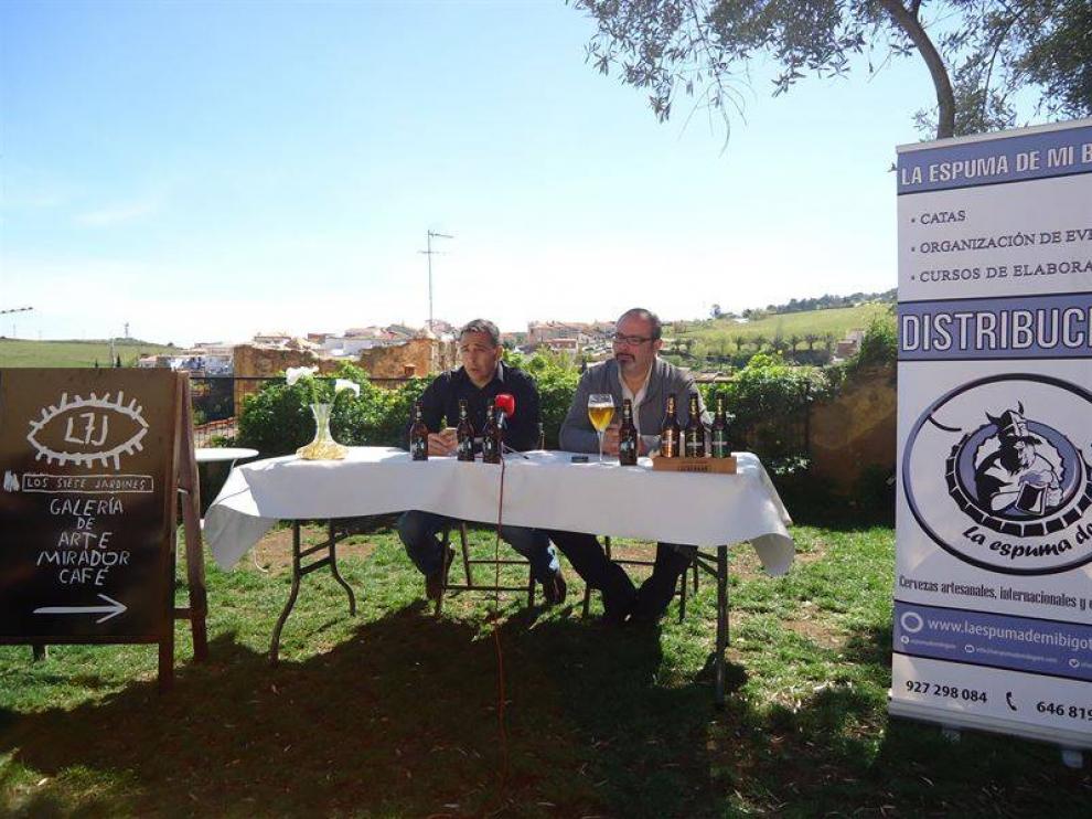 La cerveza Estrella de Cáceres ha sido presentada este lunes con el proyecto en rueda de prensa