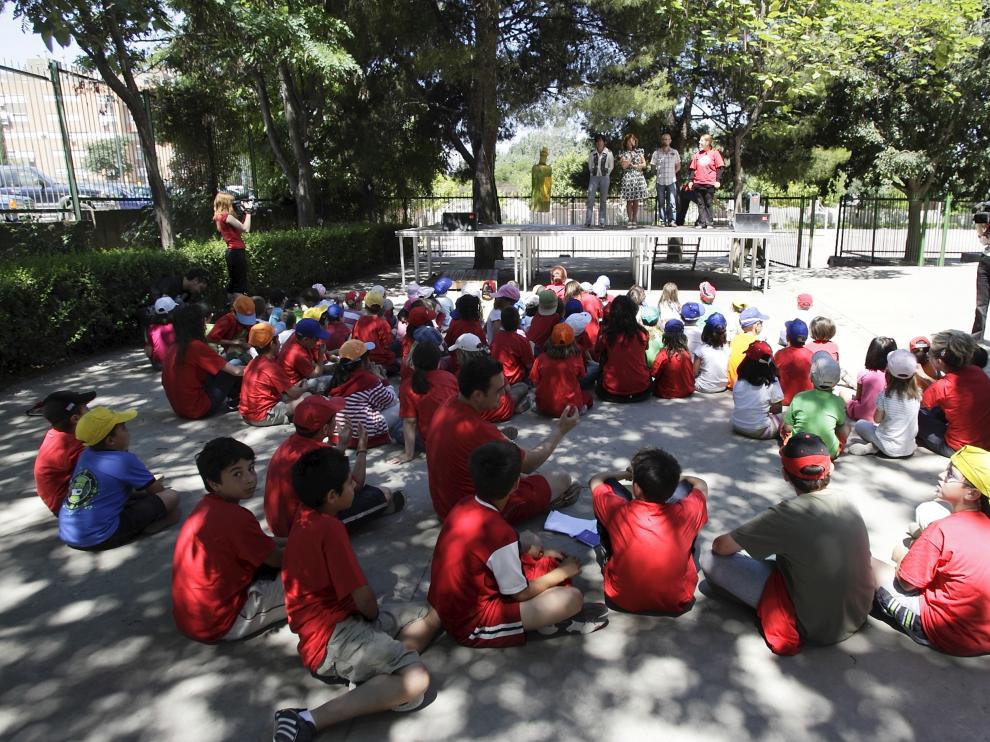Imagen de archivo de un colegio zaragozano del programa Abierto por vacaciones