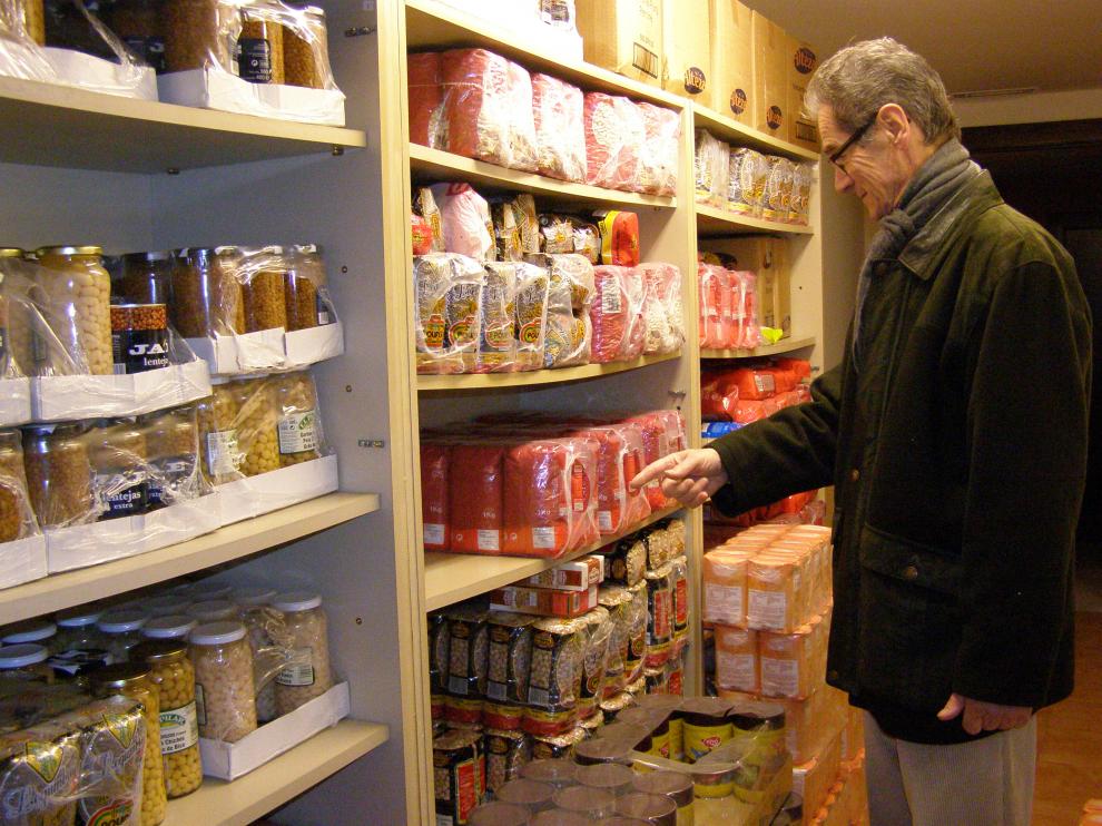Los alimentos no perecederos serán distribuidos por Cáritas