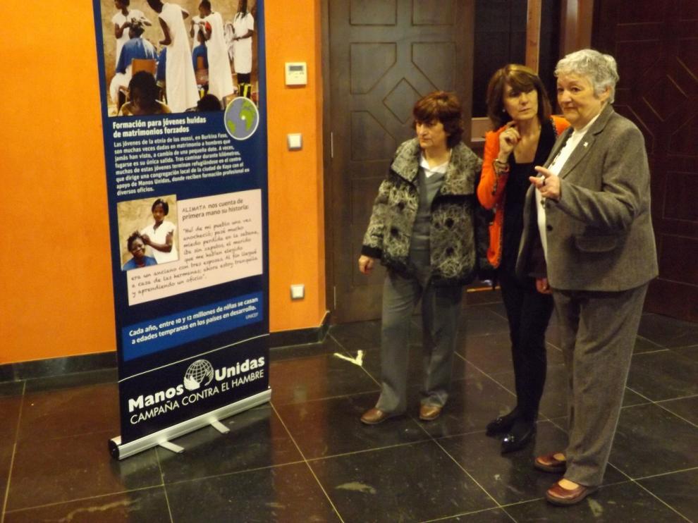 Araceli Cavero, Julia Lera y voluntarias