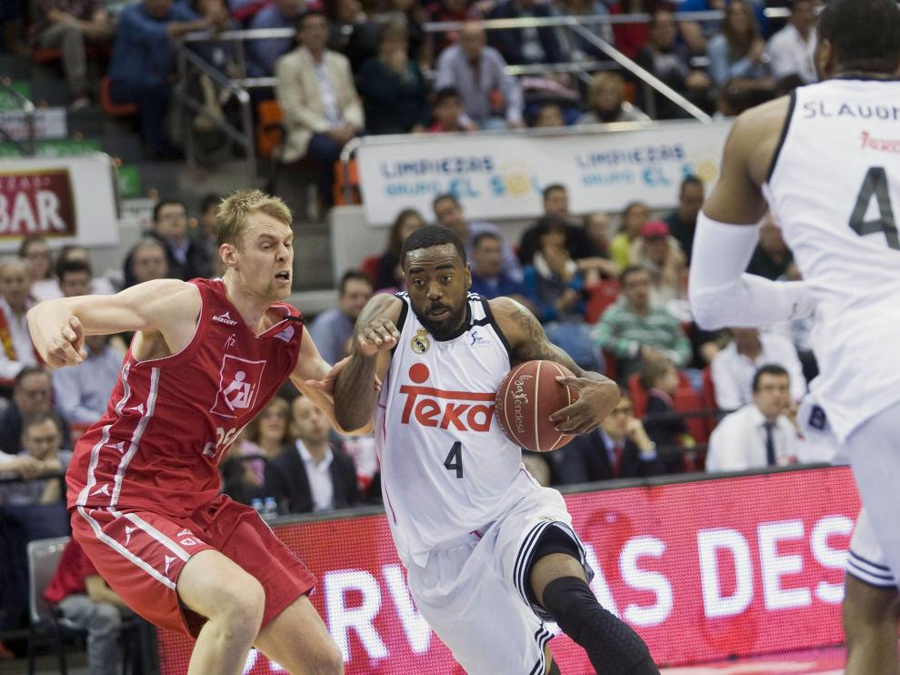 Derrota del CAI frente al Real Madrid