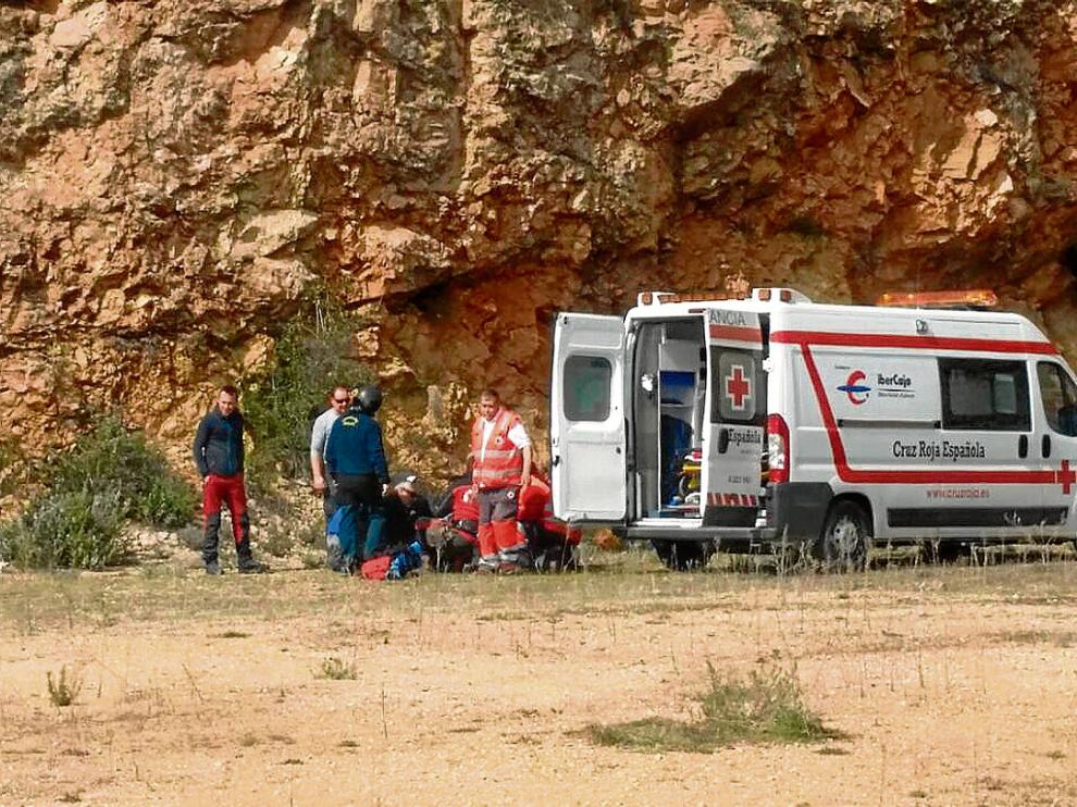El herido fue atendido por los servicios sanitarios y después evacuado en helicóptero hasta Huesca.