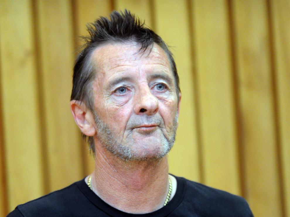 Phil Rudd durante una audiencia.