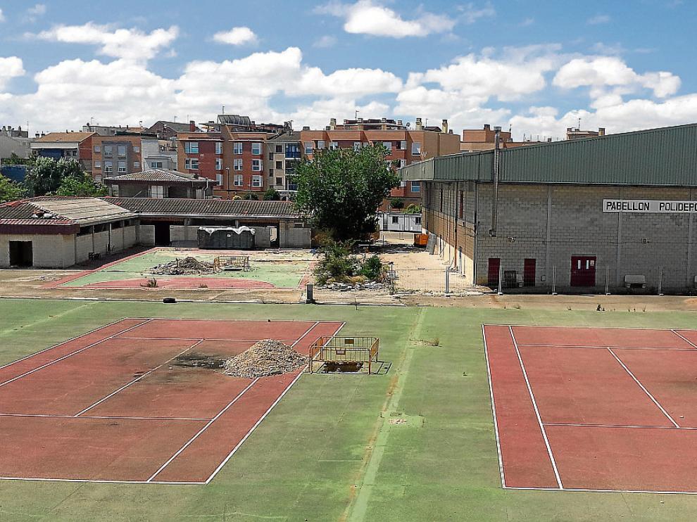 Los trabajos para reformar el pabellón de Las Fuentes, en la imagen, apenas llegaron a empezar.