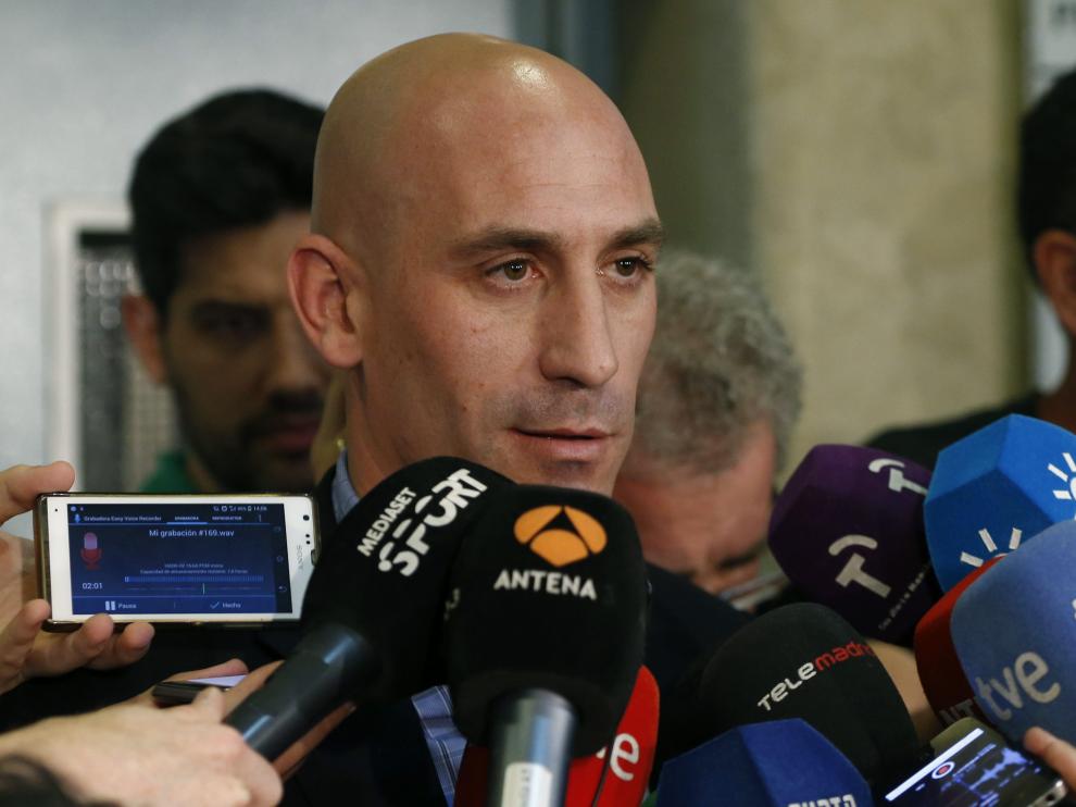 El presidente de la AFE, Luis Rubiales, atiende a los medios
